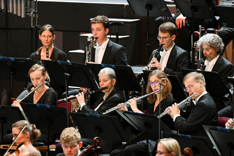 Review: BBC PROMS: PROM 62: RATTLE CONDUCTS MAHLER'S 6TH, Royal Albert Hall  Image